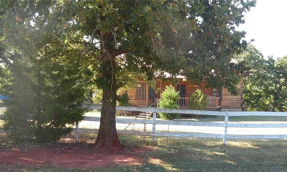 1st image of 21400 Tanglewood Dr