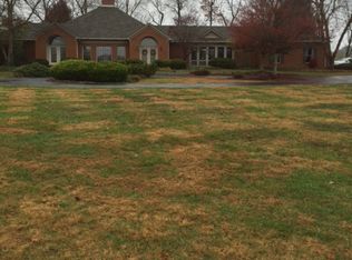 785 Stoneleigh Dr, Frankfort, KY 40601