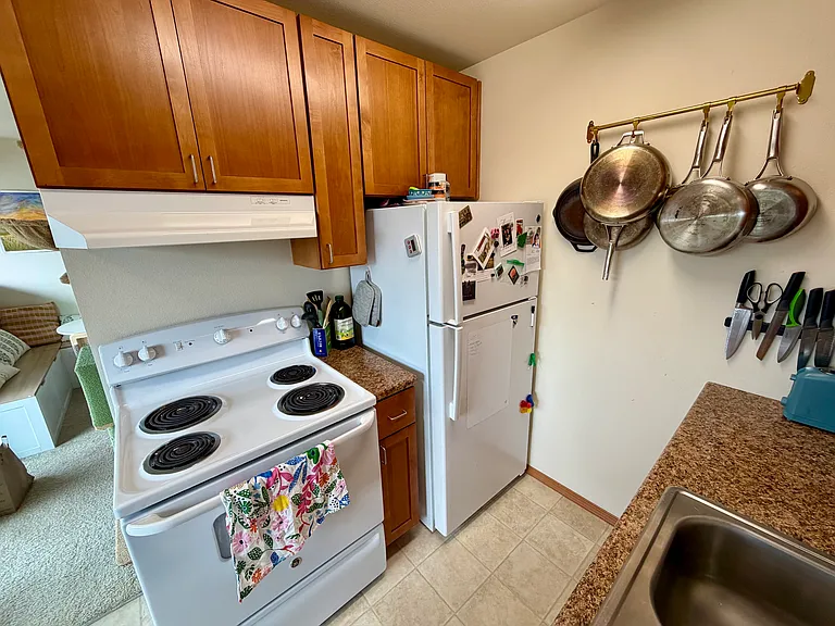 324 Avenue J #11 — Photo 19