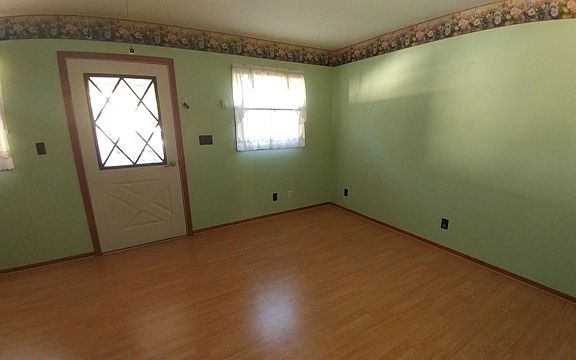 3rd image of 1324 Pearl St