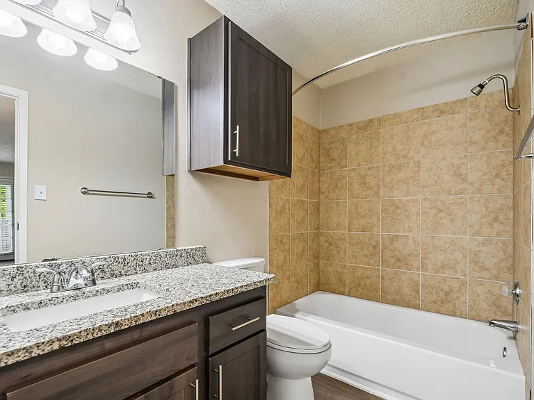 Chappell Hill Apartments — Photo 38