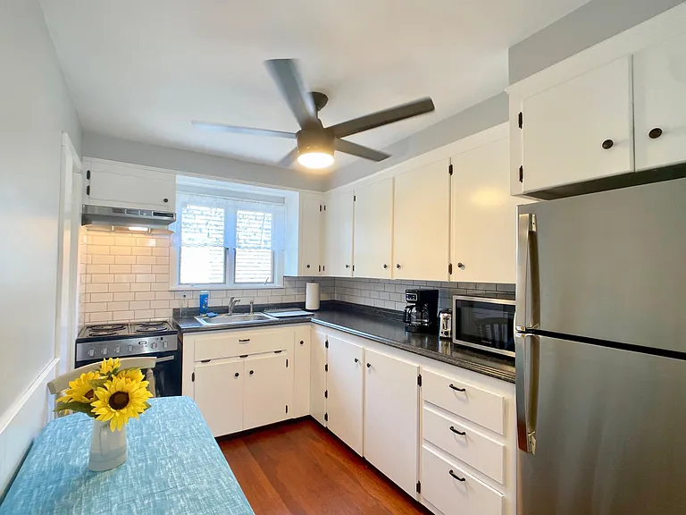 531 Green End Ave #2 — Photo 7
