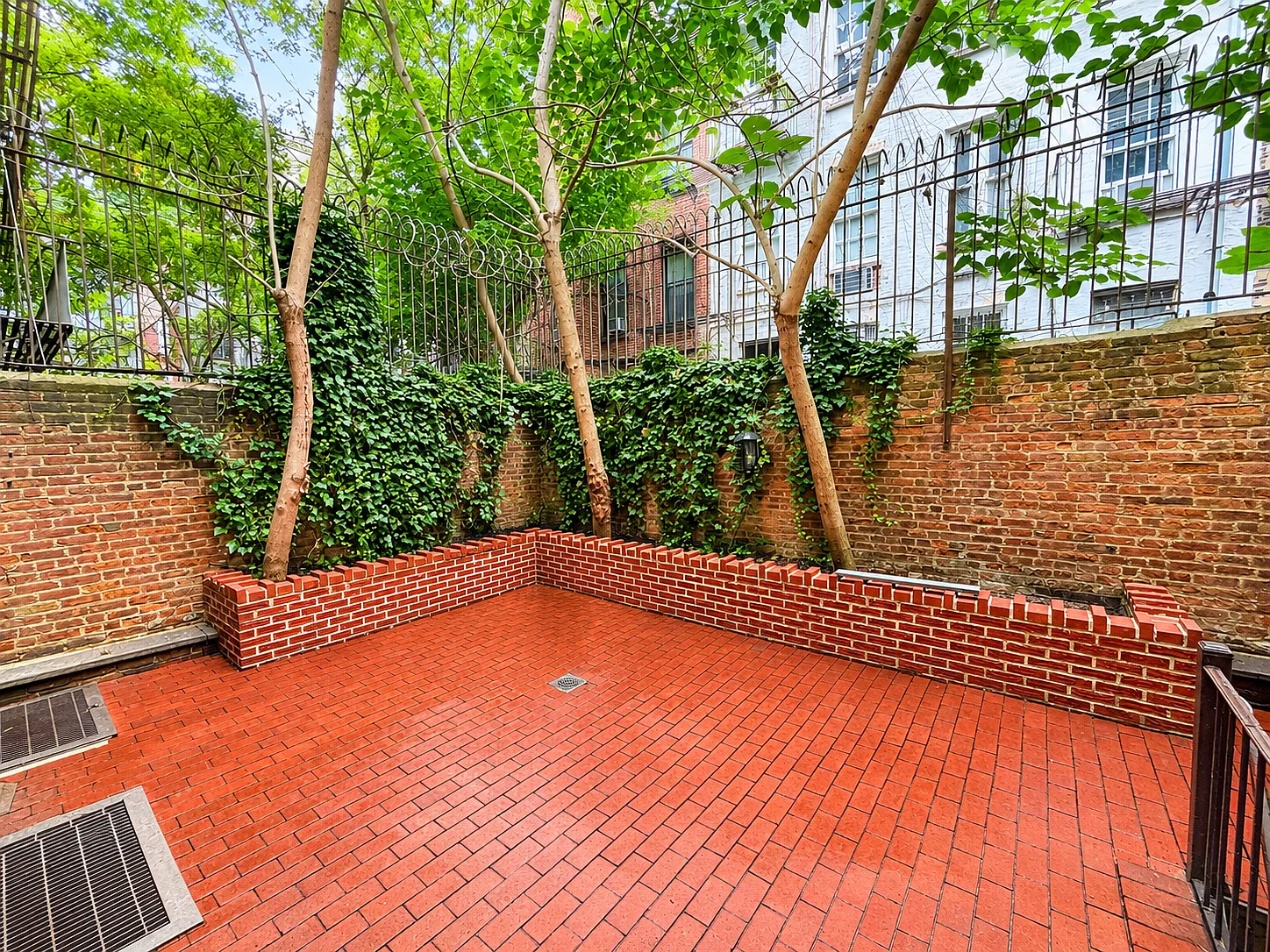 240 East 90th Street — Photo 2