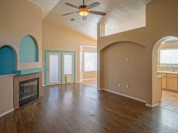 4th image of 740 Terracotta Pl SW