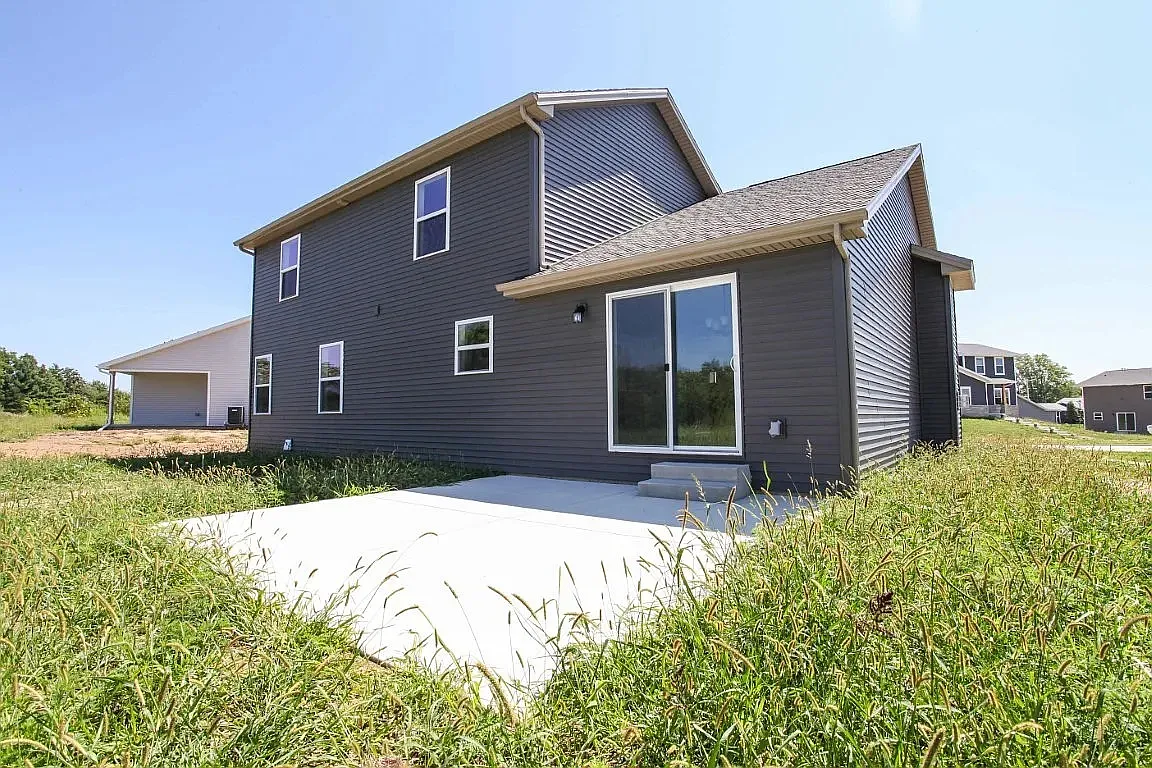 Building Photo - 2801 Conlor Dr