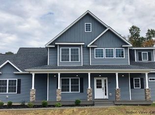 47 Parsonage Farm Ln, Montgomery, NY 12549