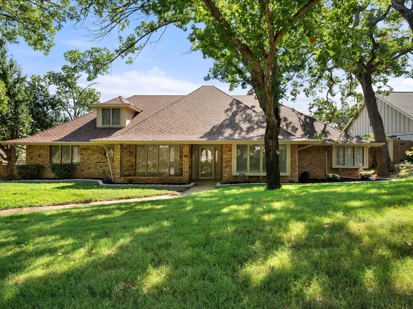 1801 High Vista Ct, Fort Worth, TX 76112