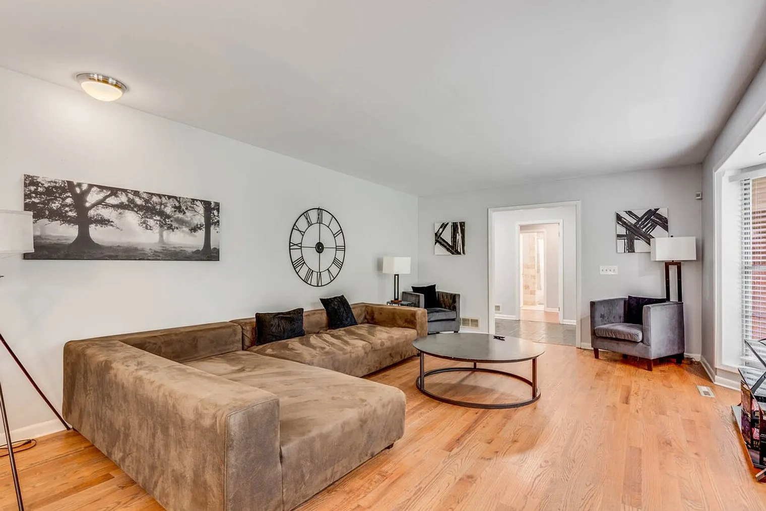 4 bed, 3.0 bath, 2594 sqft, $7,014 — Photo 1
