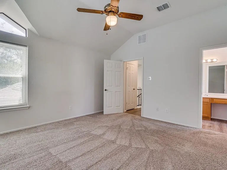 15902 De Peer Ave — Photo 6