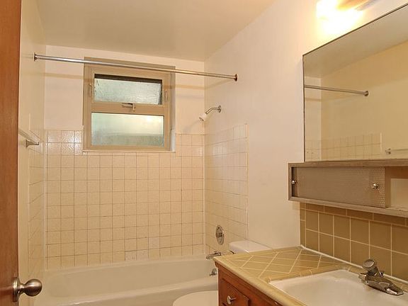 2nd image of 1417 NW 64th St #17394395
