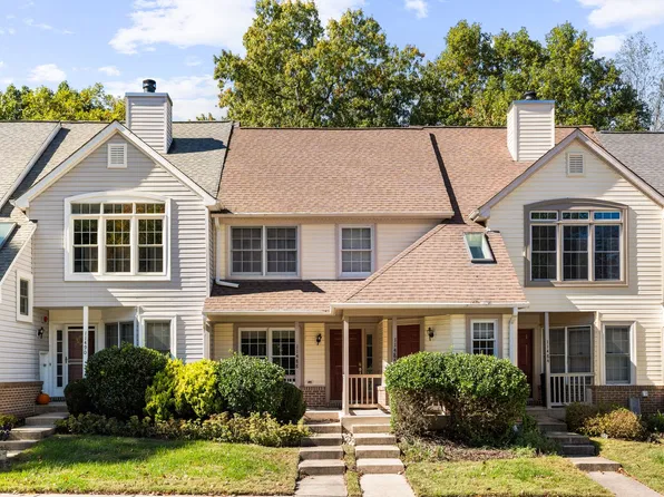 11488 Corinthia Ct, Woodbridge, VA 22192