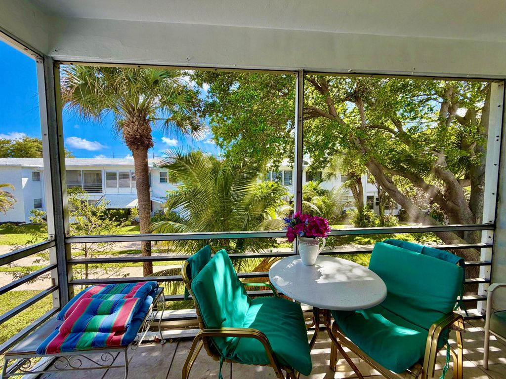 2551 W Golf Boulevard #204, photo 2