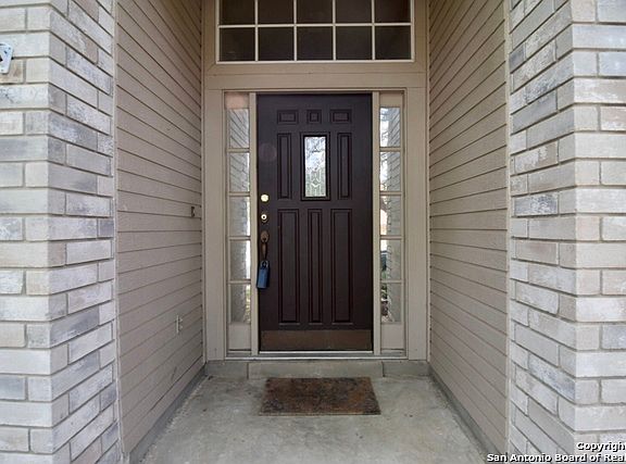 4th image of 11831 Jarvis Dr