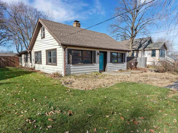 6307 N Sheridan Rd, Peoria, IL 61614