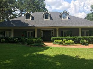 10141 Stonehedge Dr, Shreveport, LA 71106