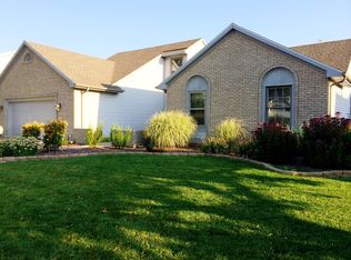 2906 Wedgewood Dr, Champaign, IL 61822