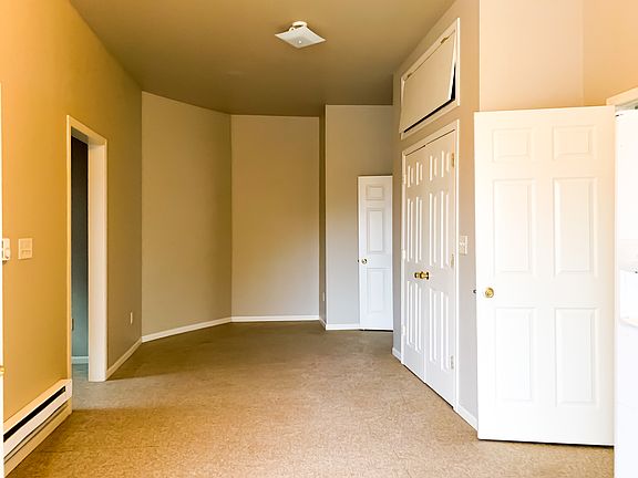 508-1 LivingRoom_03162019