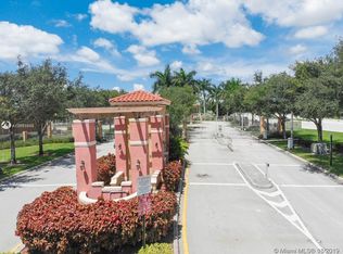 921 SW 143rd Ave #1706, Pembroke Pines, FL 33027