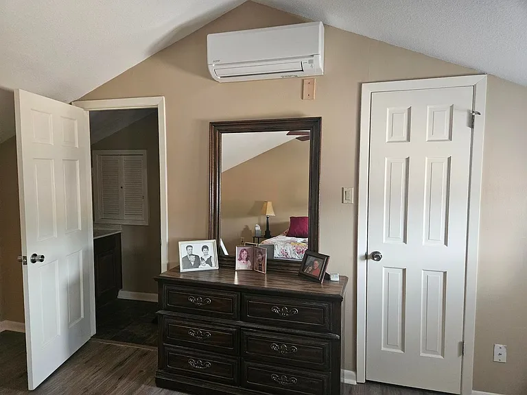 2711 Greenbriar Dr #A — Photo 10