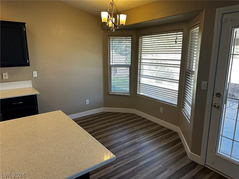 2229 Maple Shade St — Photo 8