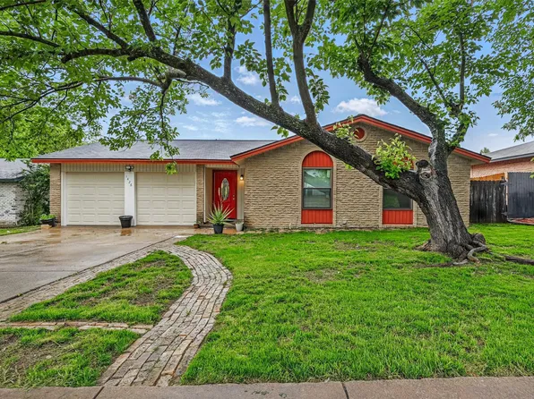 1426 Oakbrook St, Lancaster, TX 75134