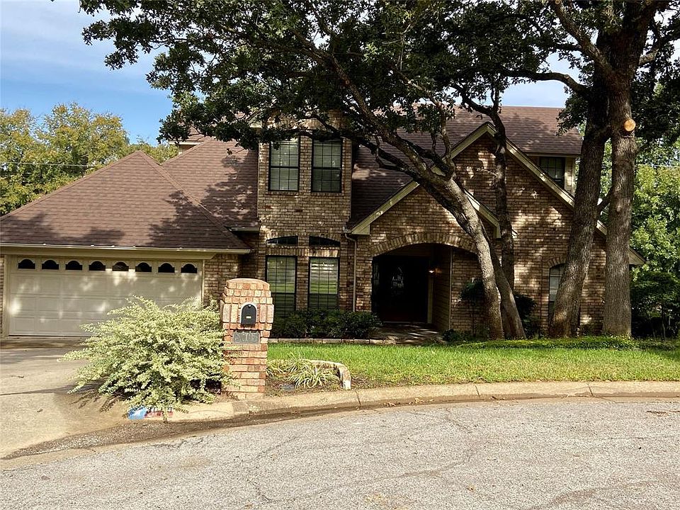1st image of 3005 Clear Lake Ct