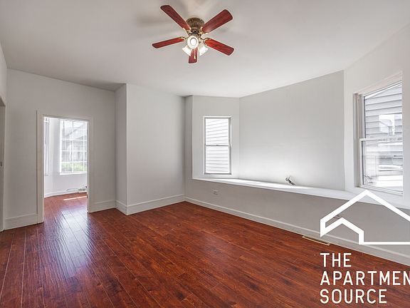 4th image of 2140 N Karlov Ave #1