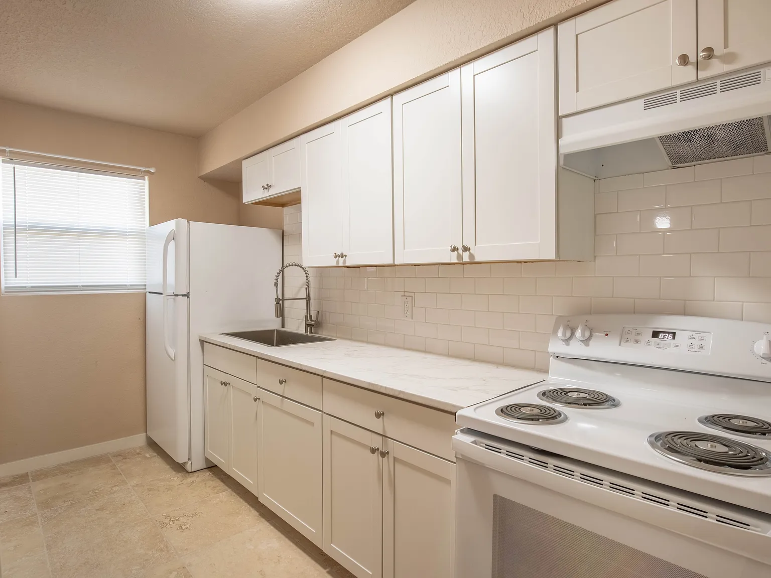 2630 Fairway Dr — Photo 4