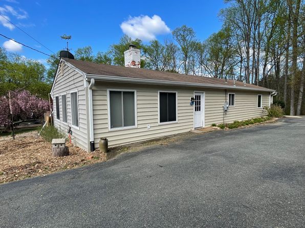 14610 Old Lyme Dr #B, Silver Spring, MD 20905