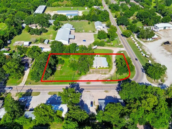 109 Emory St, Trinity, TX 75862