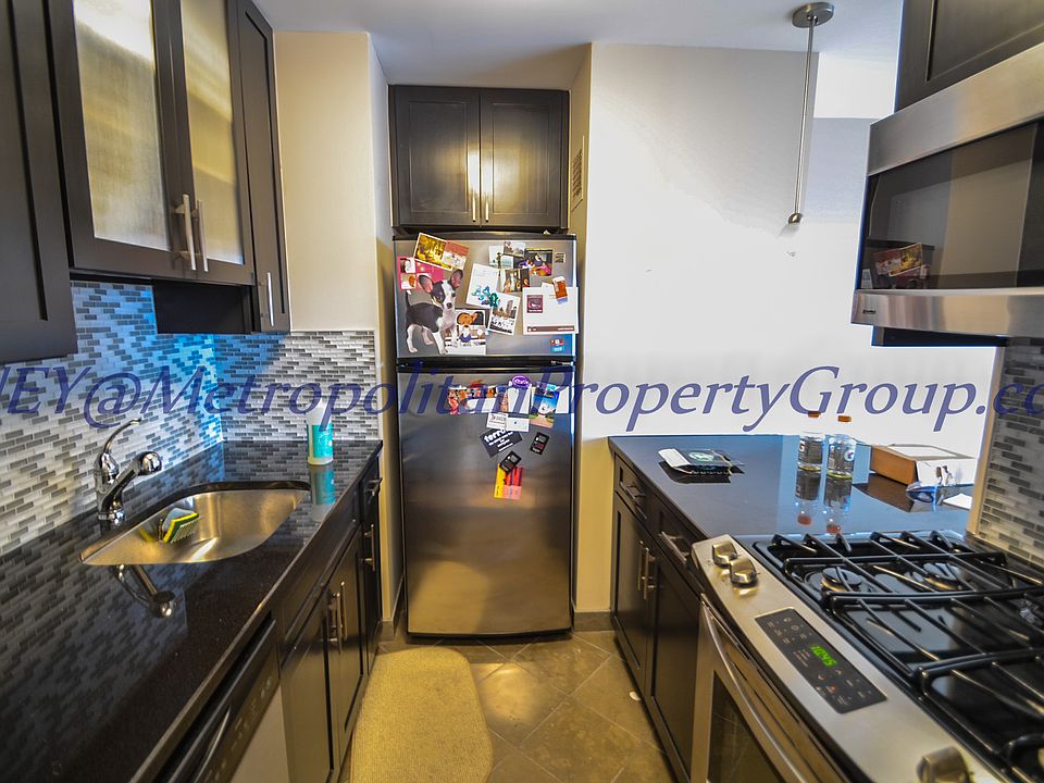 2nd image of 80 N Moore St #7AJN