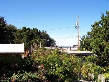 2nd image of 168 SE South Forty Ln