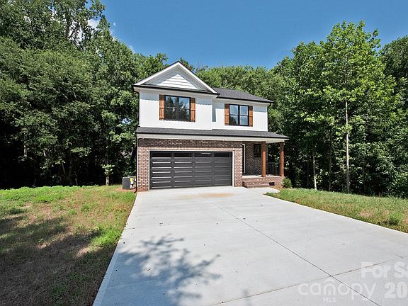 3rd image of 1211 Brecken Ct