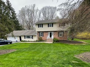 6 Old Mill Dr, Denville, NJ 07834