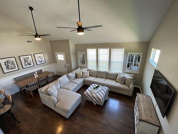 2nd image of 136 Peace Ln