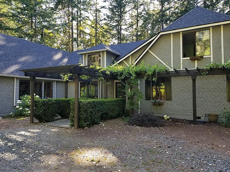 1st image of 4999 Bridletree Dr NW