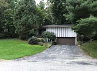 11 Meadowbrook Rd, Worcester, MA 01609