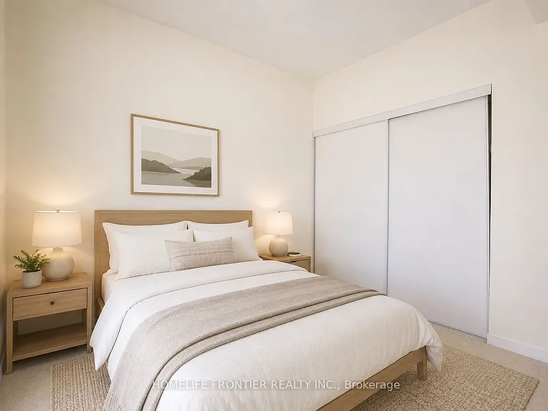 30 Canterbury Pl #703 — Photo 8