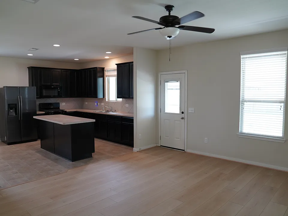 12323 Skyview Amber Ct