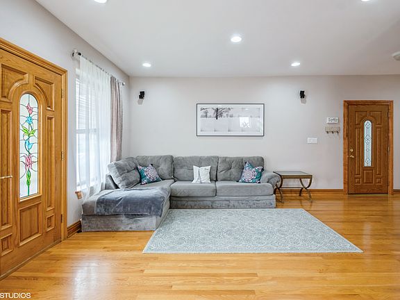 5th image of 3220 W Cortez St #1