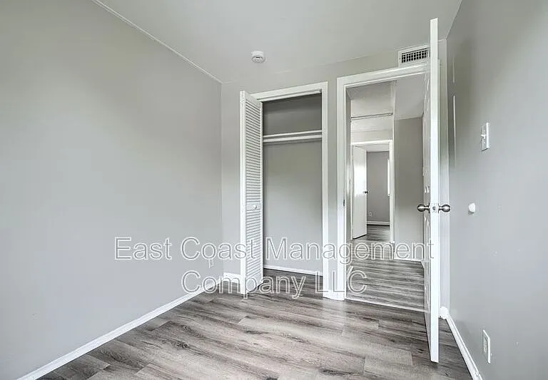 902 Catawba Ct — Photo 13