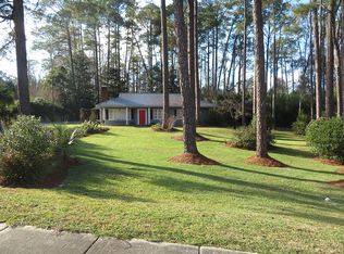 908 N Dixon St, Alma, GA 31510
