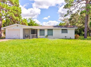 2010 E Crest Dr, Englewood, FL 34223