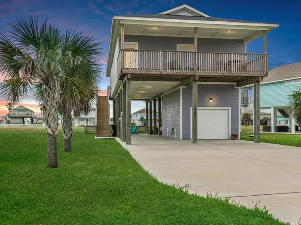 18607 Warrior Rd, Galveston, TX 77554