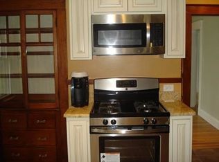 17 Willow St, Wellesley, MA 02481