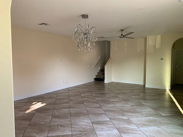 1102 S Annie Ln — Photo 5