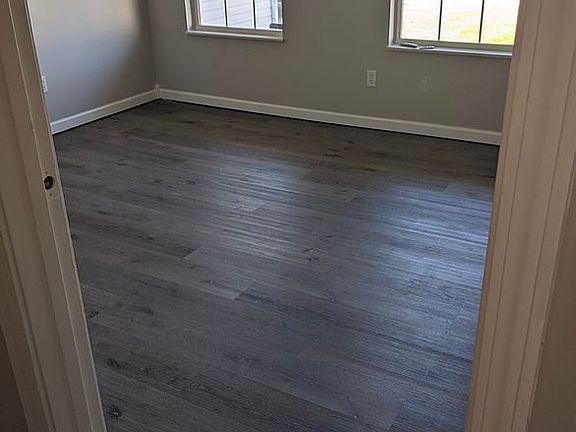 3rd image of 6536 Orchard Creek Ln