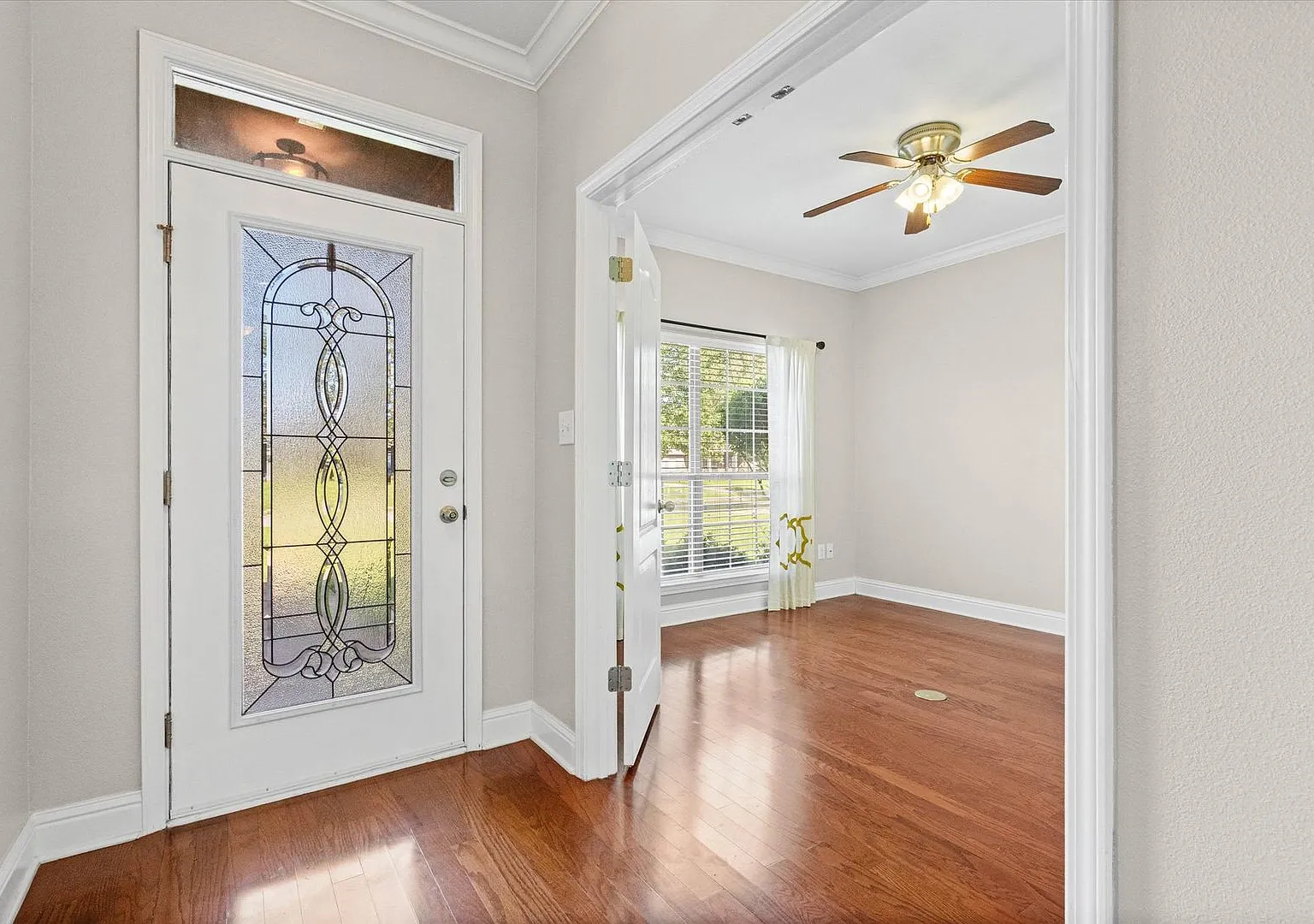 Spacious Daphne Rental with Flexible Living Space & Great Outdoor Area — Photo 4