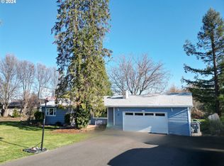 2495 Happy Valley Dr, Medford, OR 97501