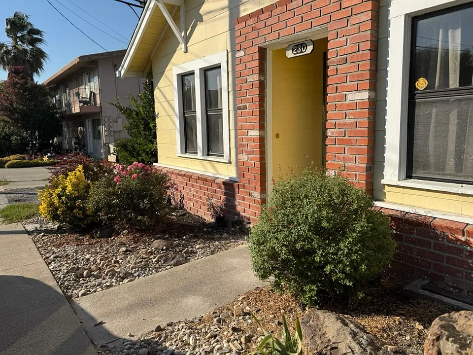 230 Logan St